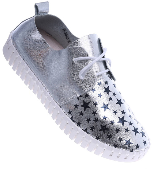 Sznurowane dziewczęce trampki z gwiazdkami Srebrne /G1-3 13808 T142/