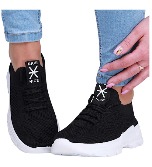 Czarne wsuwane buty sportowe /D2-3 16147 G280/