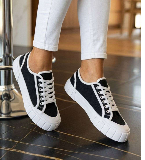 Sznurowane trampki damskie czarne /C3-3 H2 18068 T7/