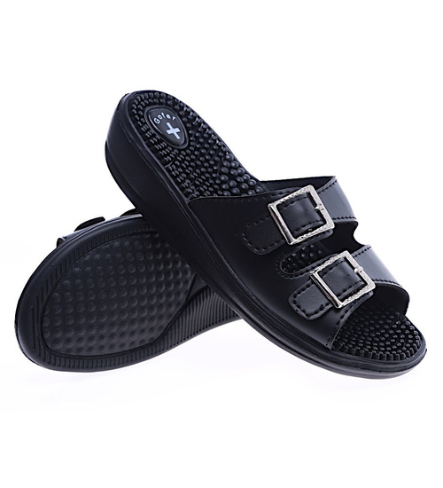 Czarne damskie zdrowotne klapki z kolcami Fakirki /E3-1 14361 T156/