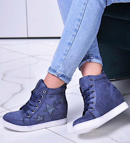 Niebieskie sneakersy na niskim koturnie /c7-2 10540 T319/