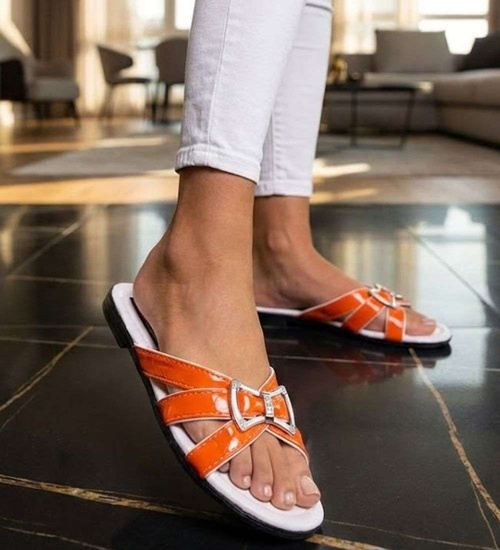 Pomarańczowo białe klapki na płaskim obcasie /H2 14340 T005/