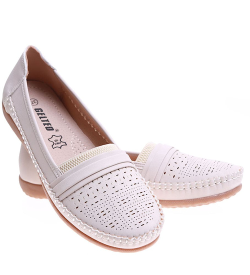 Wsuwane beżowe ażurowe wiosenne półbuty /E9-3 15871 T396/