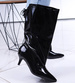 Czarne lakierowane kozaki na obcasie /A8-2 16763 G197/