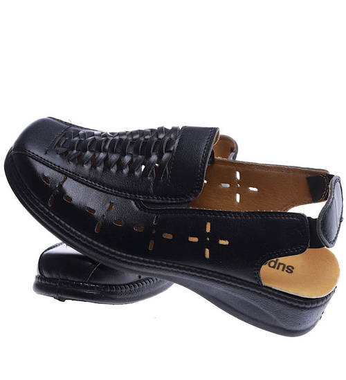 Ażurowe czarne sandały z paskiem /A4-2 14408 T016/