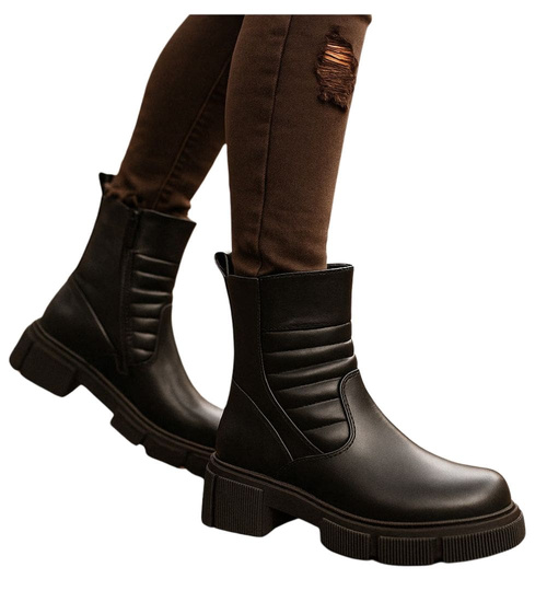 Czarne wysokie botki na platformie /J4-4 H2 18441 W188/