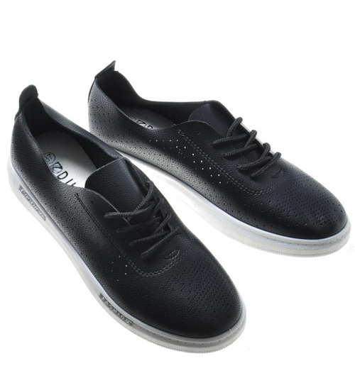 Czarne damskie trampki z ażurowym wierzchem /C6-3 7406 S192/