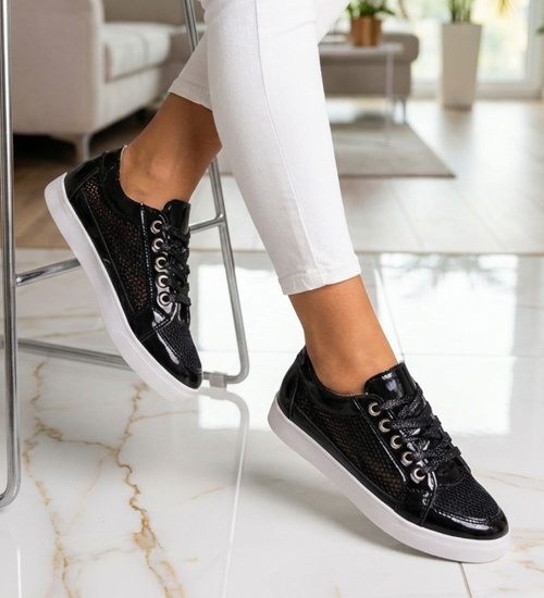 Ażurowe czarne trampki damskie /E10-3 13321 T120/