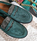 Zielone zamszowe półbuty loafersy na niskim obcasie /D9-2 15484 T386/