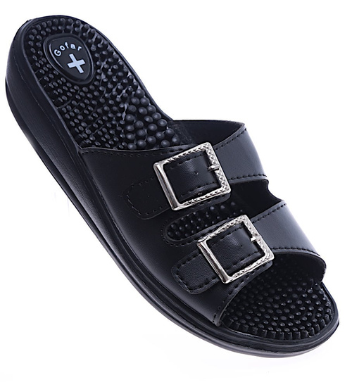 Czarne damskie zdrowotne klapki z kolcami Fakirki /E3-1 14361 T156/