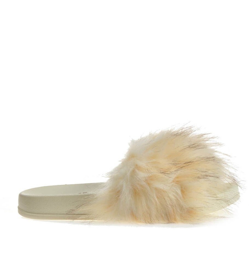 Beżowe klapki damskie z futerkiem /G4-2 4208 S1077/