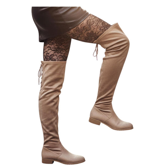 Beżowe kozaki muszkieterki na płaskim obcasie /E1-2 18602 G366/