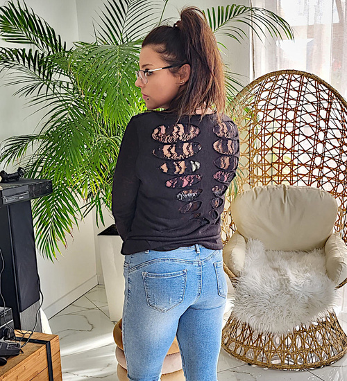 Czarna bluzka z koronką  H-2 K52 UB231