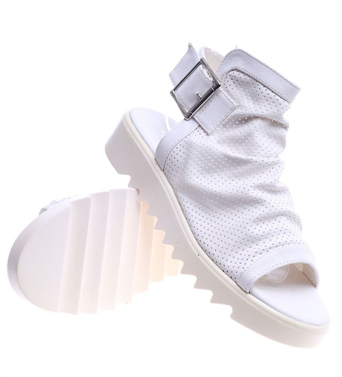 Białe sandały na niskiej platformie 2 GAT jh17-132