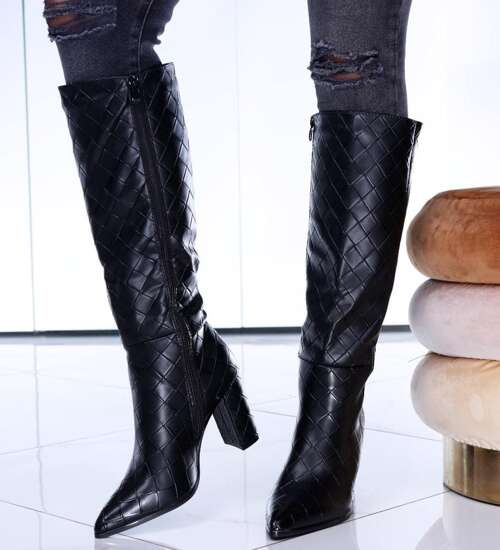 Czarne lekko ocieplone kozaki na słupku /D5-1 15183 T389/ Czarne lekko ocieplone kozaki na słupku /D5-1 15183 T389/