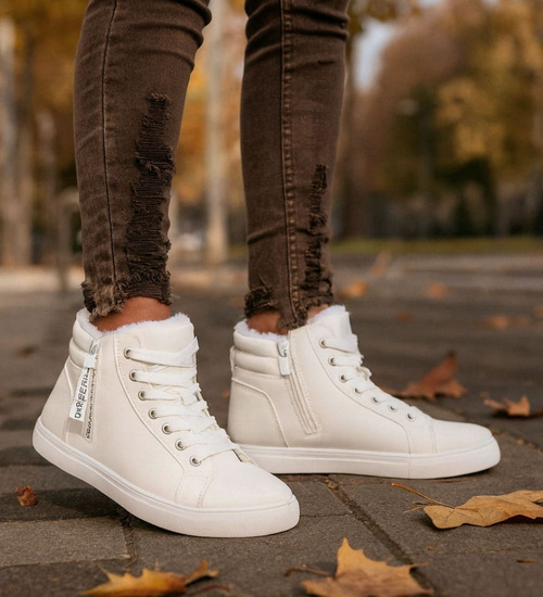 Białe zimowe trampki z futerkiem /B6-3 18494 T315/