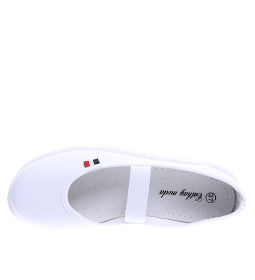 Białe wsuwane balerinki tenisówki czeszki / F2-1 15557 T293/