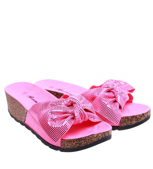 Różowe klapki na niskim koturnie /C7-2 17627 T134/