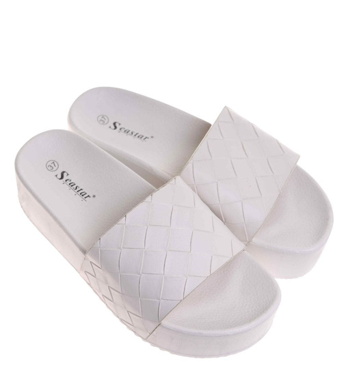 Plażowe białe klapki damskie na platformie /A6-2 17925 T191/