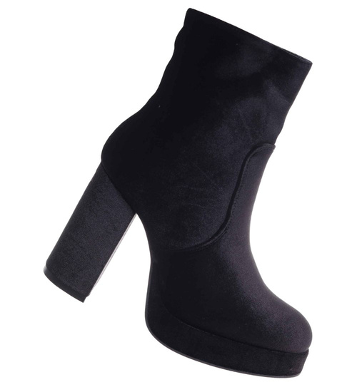 Welurowe czarne botki damskie na platformie /J5-2 H2 18391 G284/