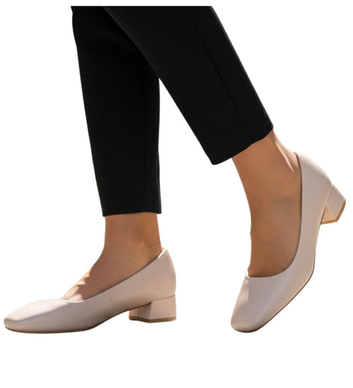 Beżowe czółenka na niskim obcasie /A6-3 +h2 18226 W102/