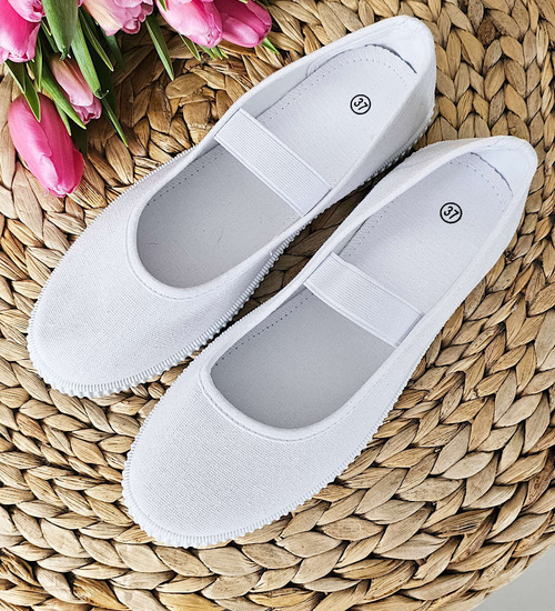 Wsuwane białe balerinki tenisówki czeszki /F6-2 15529 T295/