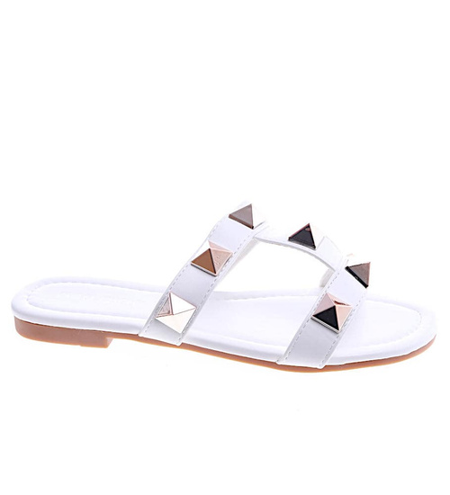 Białe płaskie klapki damskie z piramidkami /A8-1 13554 T191/