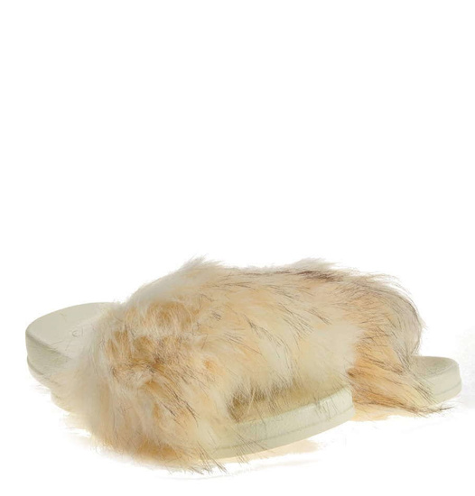 Beżowe klapki damskie z futerkiem /G4-2 4208 S1077/