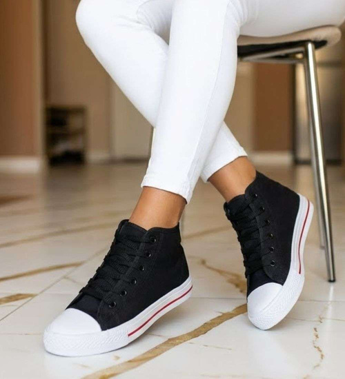 Wysokie czarne rampki damskie /G13-1 14296 T131/