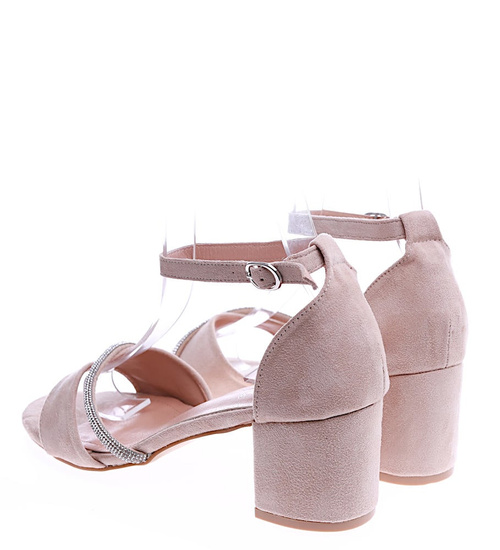 Przepiękne beżowe sandały na grubym obcasie /D7-3 14205 S595/