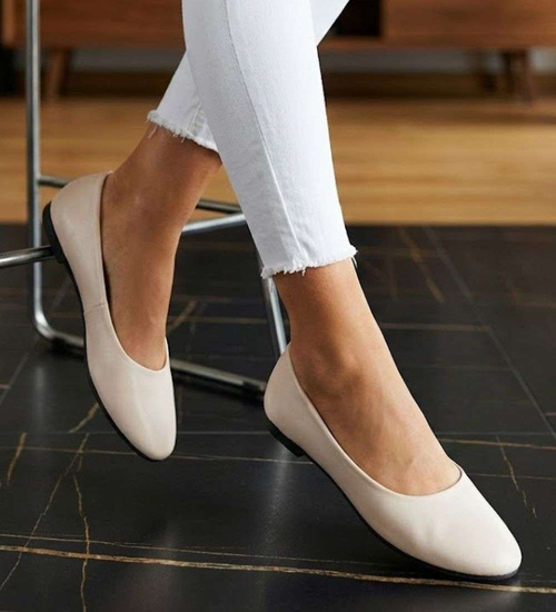 Klasyczne beżowe balerinki damskie ze szpicem /D5-1 14613 T142/