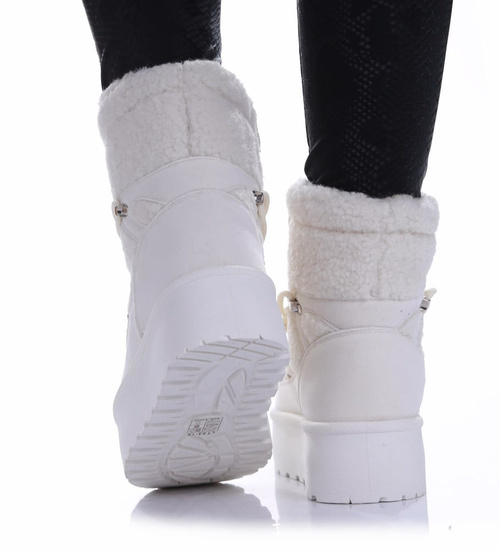 Białe ocieplane kozaki śniegowce na platformie /A1-1 17115 G388/