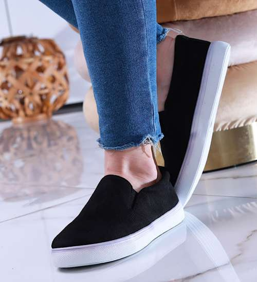 Wsuwane czarne trampki slip on /A3-2 13640 S171/ Wsuwane czarne trampki slip on /A3-2 13640 S171/