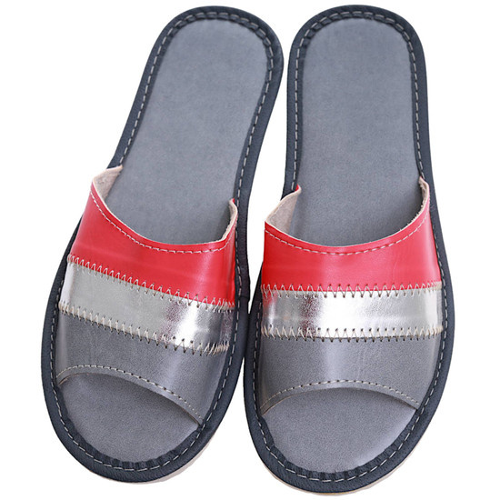 Szaro-czerwone klapki domowe /A3-1 10931 S195/