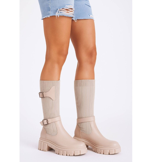 Niskie beżowe kozaki damskie na platformie z elastyczną cholewką /E1-1 16819 G388 +H2/