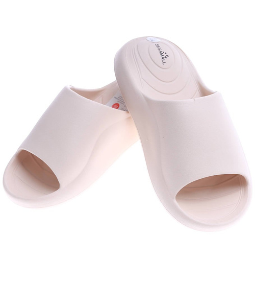 Designerskie beżowe klapki na basen /D5-1 13833 S2/