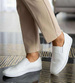 Wsuwane białe tenisówki slip on /G2-2 18675 T242/