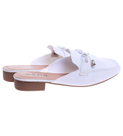 Białe klapki na płaskim obcasie /E8-2 17607 T182/