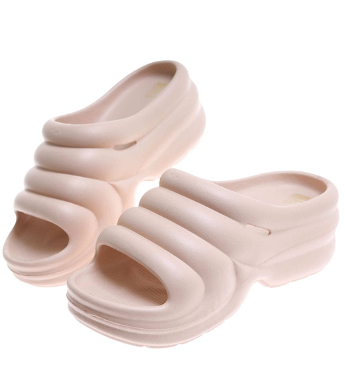 Plażowe beżowe klapki basenowe na platformie /C7-1 17700  G181/