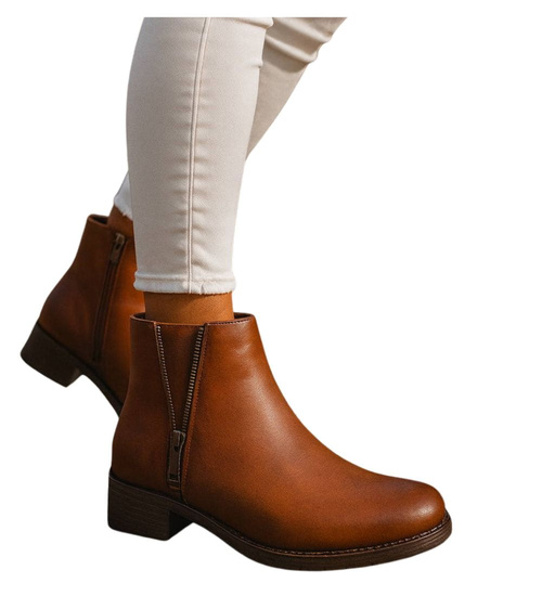 Karmelowe botki na płaskim obcasie /D8-2 18405 W345/