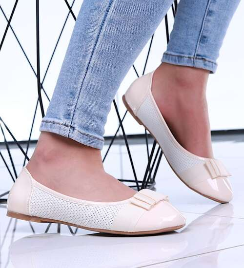 Beżowe ażurowe balerinki z kokardką /B2-2 15536 T148/