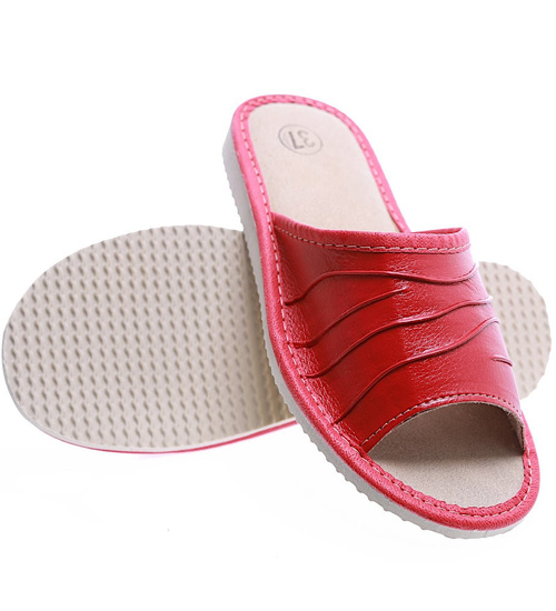 Marszczone klapki domowe z naturalnej skóry Bordowe /B1-1 4828 S177/