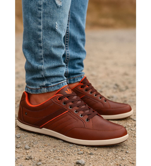 Brązowe niskie trampki męskie /B4-3 18065 T239/