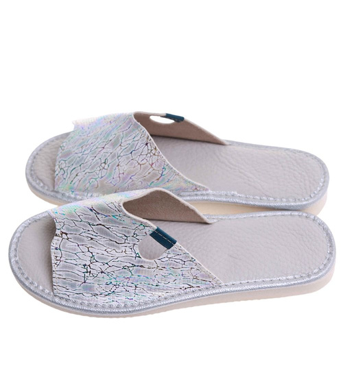 Odkryte kapcie damskie Srebrne /B3-1 17647 S165/