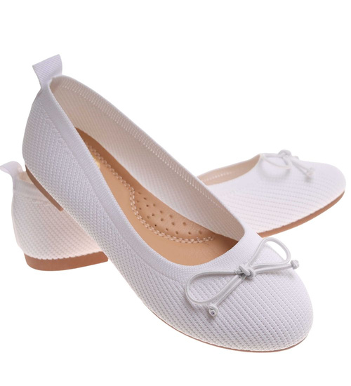 Białe baleriny damskie z tkaniny /B3-2 17940 G132/