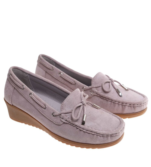 Fioletowe czółenka na niskim koturnie /B5-2 18219 W233/