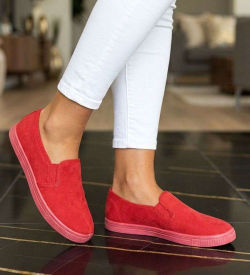 Wsuwane czerwone tenisówki z tkaniny /F3-3 15663 T170/