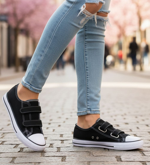 Czarne tenisówki dla dziewczynki na rzepy /D2-2 18637 T286/