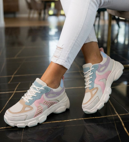 Sznurowane buty sportowe z pastelowymi dodatkami /A4-1 8767 W235