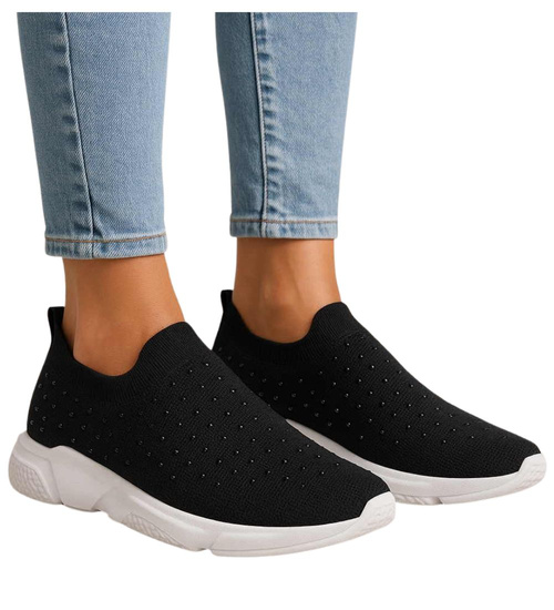 Wsuwane czarne buty sportowe /D4-3 17506 G182/